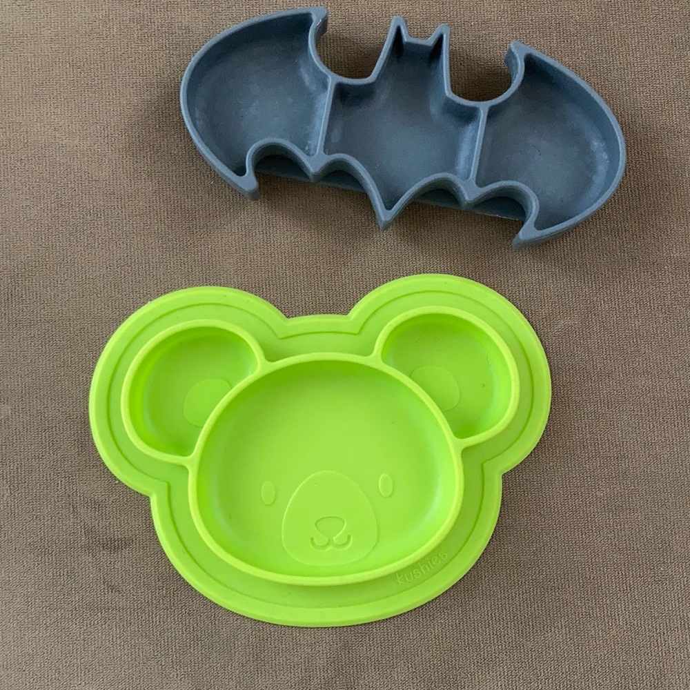 Lot of two baby trays